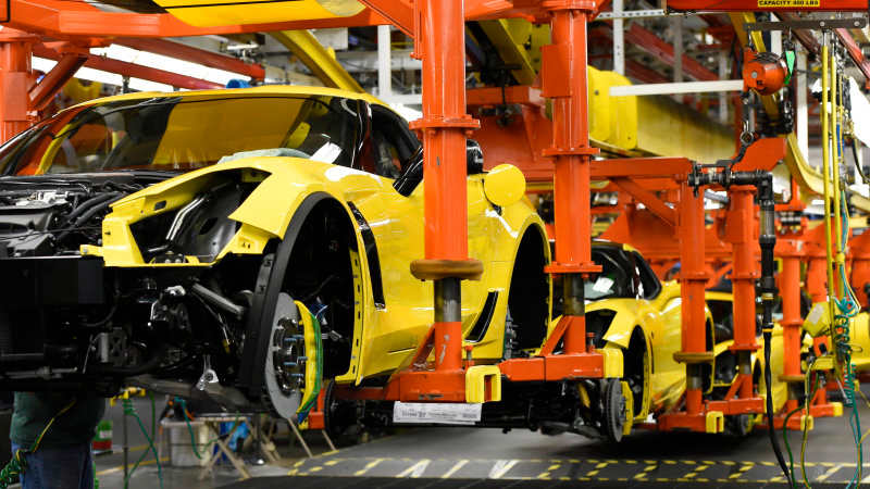 GM profit beats Wall Street estimates, maintains 2017 outlook